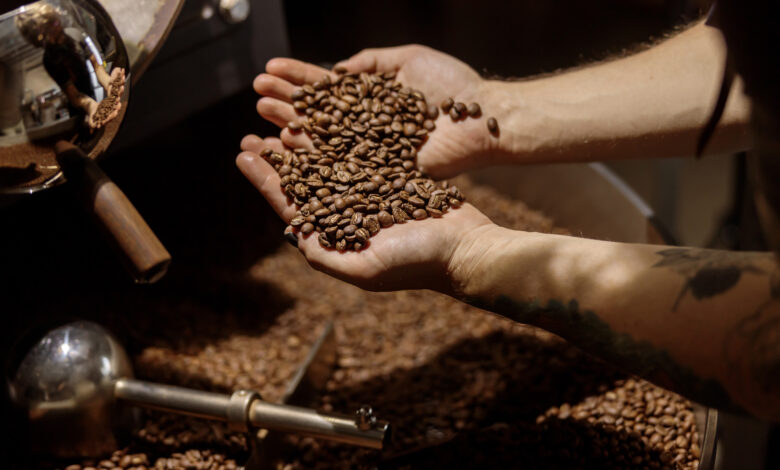 Cafe vira moeda de troca na negociacao de maquinas agricolas
